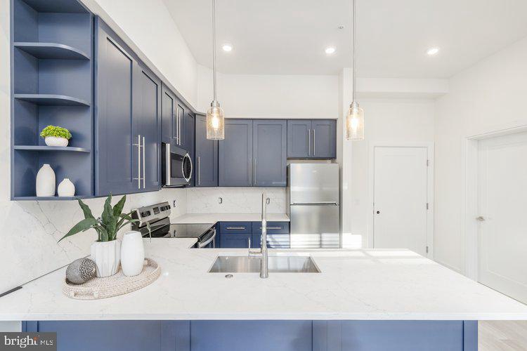 4550 Mitchell St Unit 1