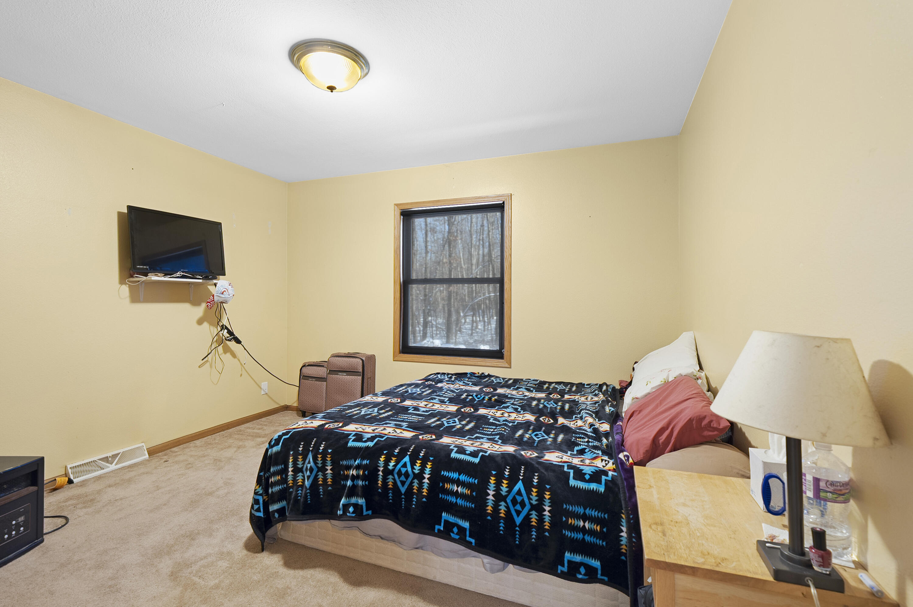 N1520 Spring Glen Road Menominee, WI 54135 - Photo 13 of 55 Bedroom 1