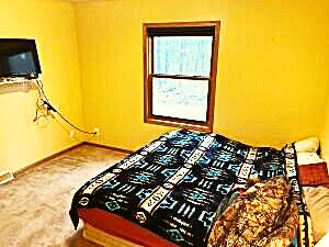 N1520 Spring Glen Road Menominee, WI 54135 - Photo 23 of 44 Bedroom 2