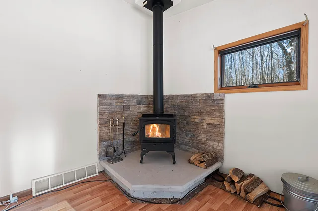 $275,000 | N1520 Spring Glen Road, Menominee, WI 54135