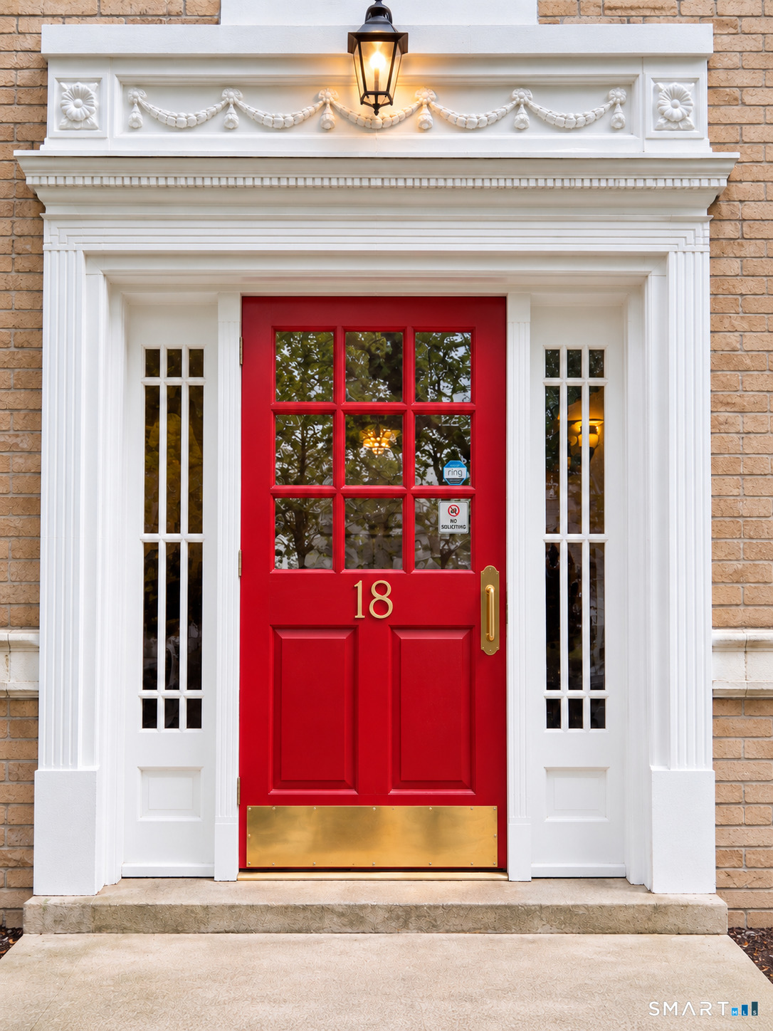 18 Robin Road, Unit 1 West Hartford, CT 06119 - Photo 1 of 30 Gallery Image 1