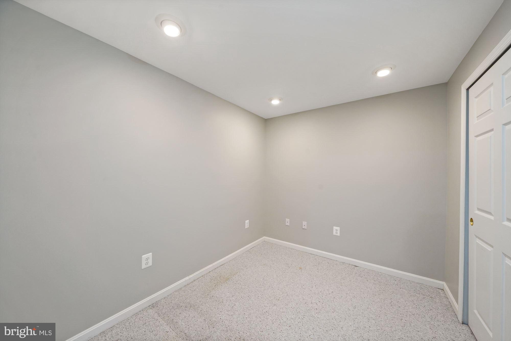 8028 Rocky Run Road Gainesville, VA 20155 - Photo 40 of 44 Gallery Image 40