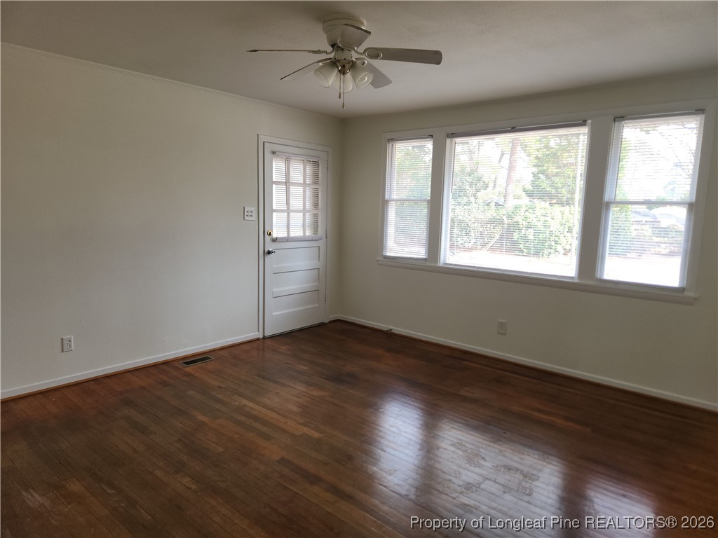 1031 Stamper Road Fayetteville, NC 28303 - Photo 2 of 11 Great room