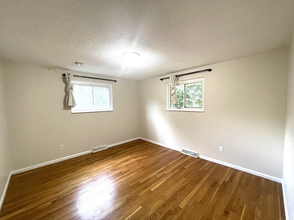 11 Jodie Road Framingham, MA 01702 - Photo 17 of 42 Gallery Image 17