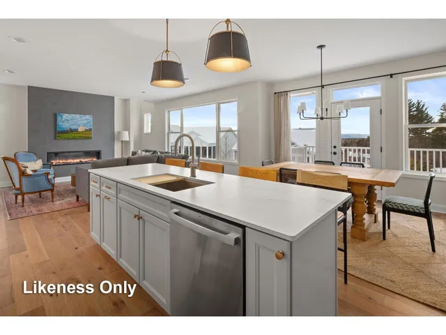 $725,000 | 34 Mabel Way, South Burlington, VT 05403