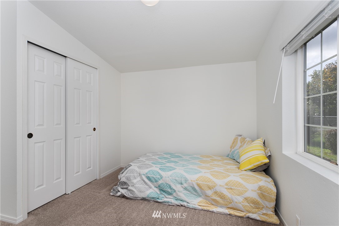 17922 Jordan Street Southwest Rochester, WA 98579 - Photo 17 of 24 Gallery Image 17