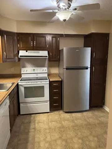 $79,000 | 203 Provincial Court, Unit 87, Saginaw, MI 48638