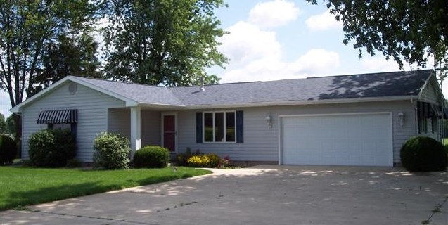 1215 South Zimmer Road Warsaw, IN 46580 - Photo 1 of 21 Gallery Image 1