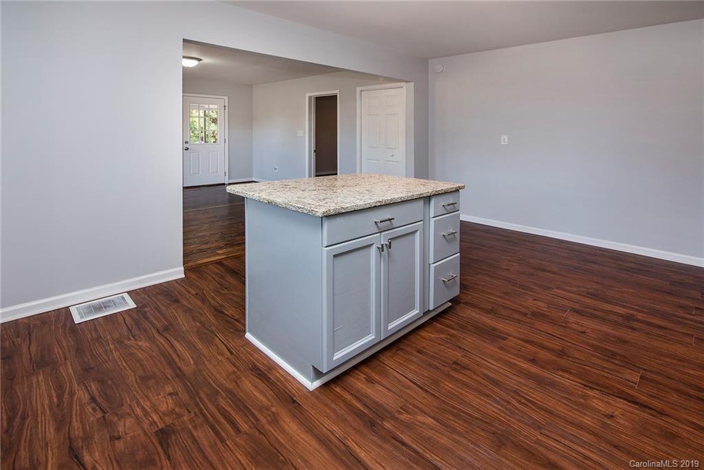 6230 Williams Road Charlotte, NC 28215 - Photo 10 of 22 Gallery Image 10
