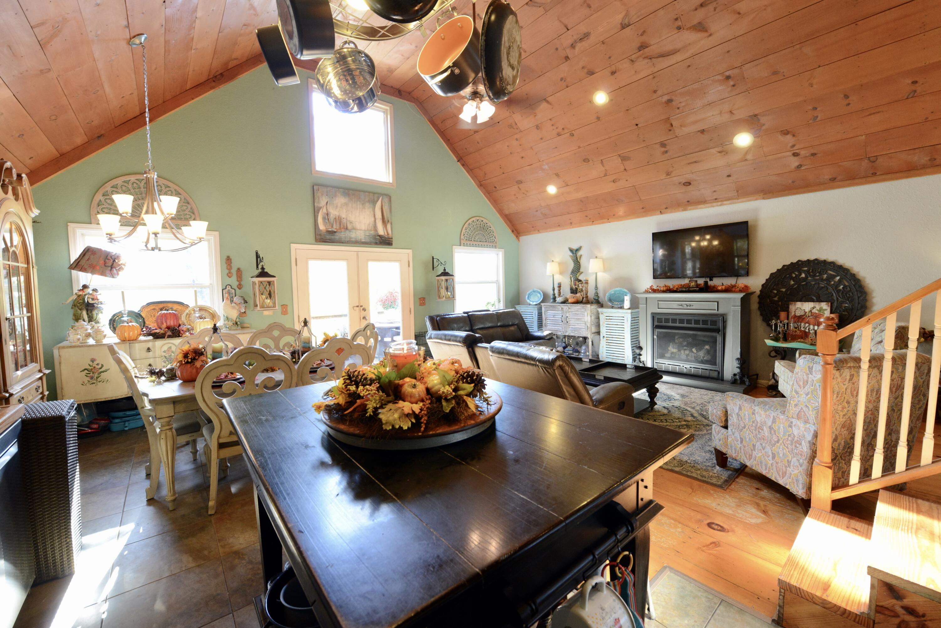 1310 Shaver Loop Road Dayton, TN 37321 - Photo 6 of 24 4-Dining:Kitchen