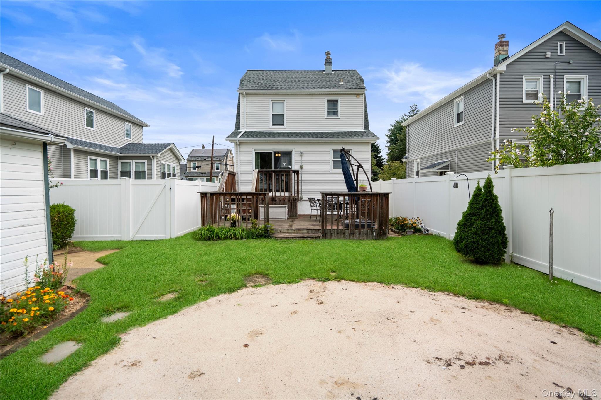 14 Filbert Street Valley Stream, NY 11581 - Photo 27 of 30 Gallery Image 27