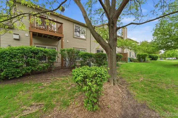$2,650 | 1078 Park Hill Circle, Unit 1078, Aurora, IL 60502