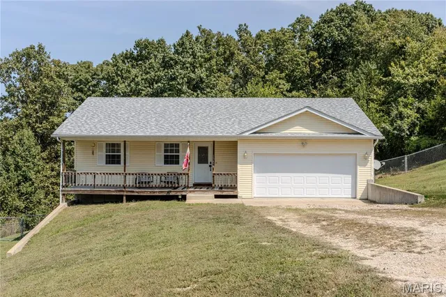 $218,000 | 13458 Toffee Lane, St. Robert, MO 65584