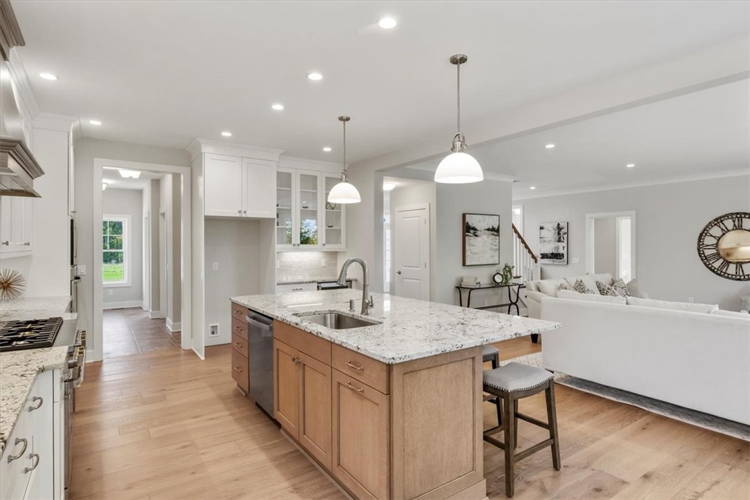 57 Coventry Ridge Pittsford, NY 14534 - Photo 6 of 37 Kitchen