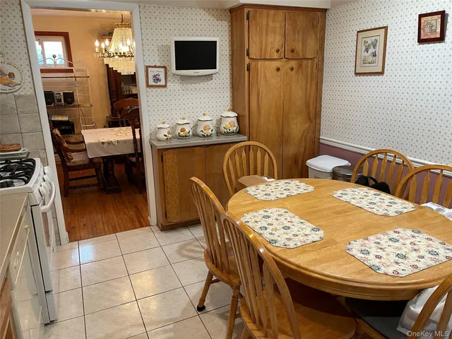 $699,990 | 1286 America Avenue, West Babylon, NY 11704