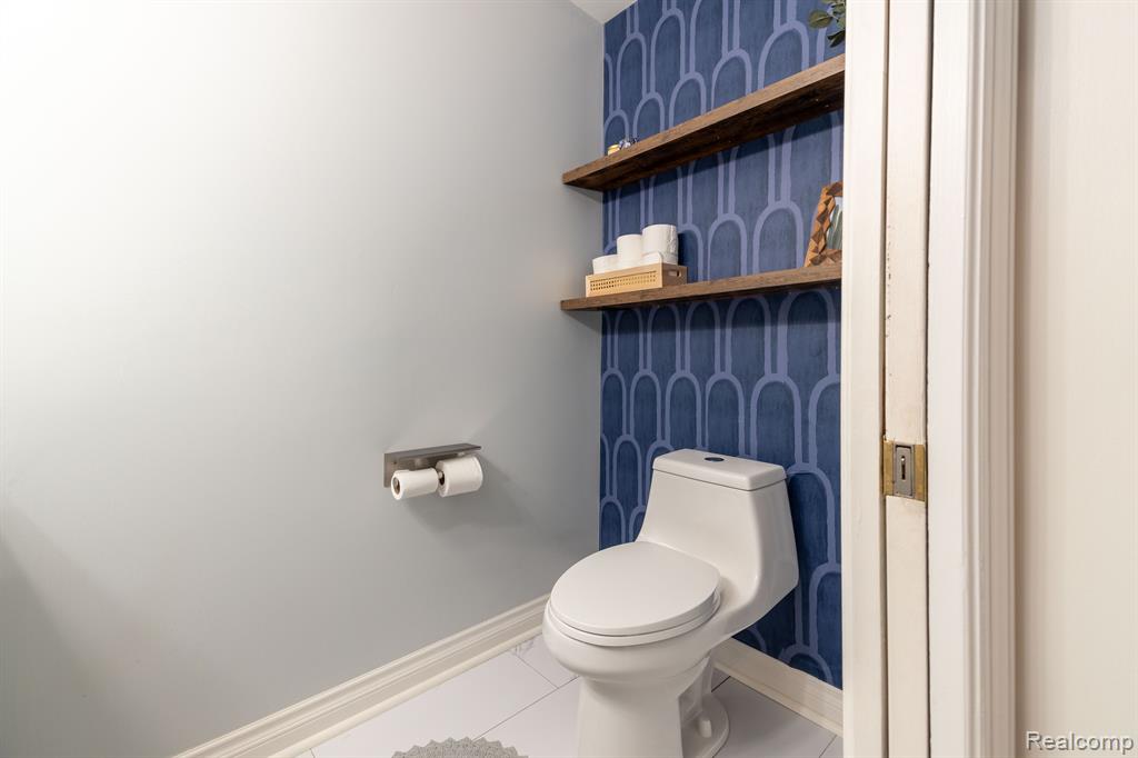 18057 Meridian Road Grosse Ile, MI 48138 - Photo 22 of 64 Gallery Image 22