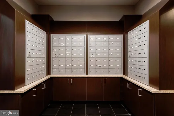 $1,905 | 2100-2 Walnut Street, Unit 7C, Philadelphia, PA 19103