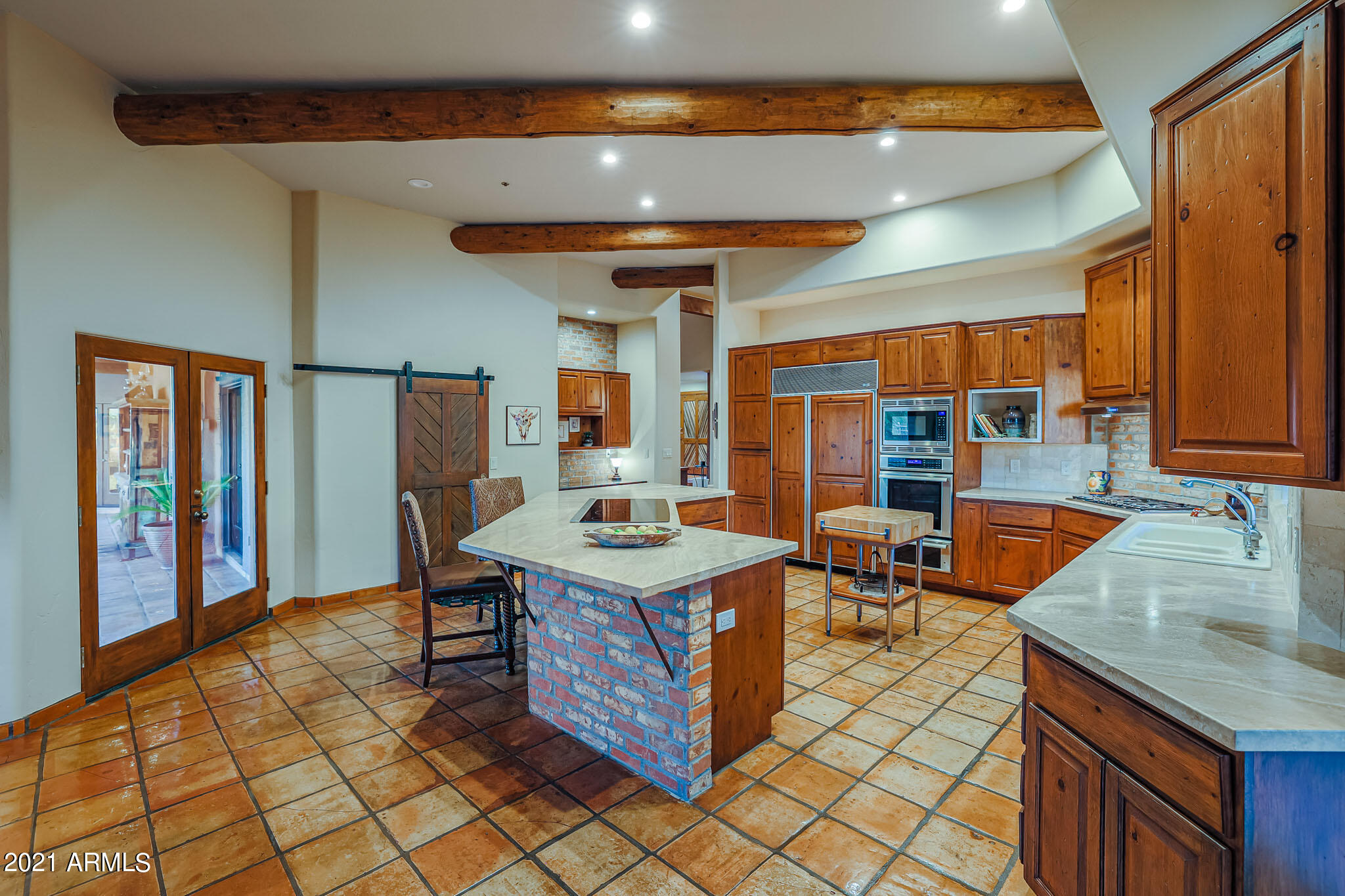 24200 North Alma School Road, Unit 49 Scottsdale, AZ 85255 - Photo 10 of 50 Kitchen