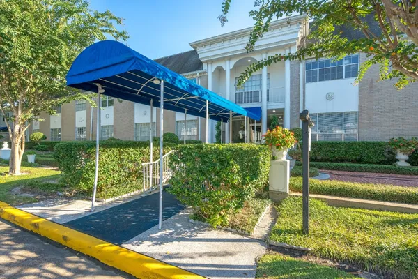 $1,800 | 2701 Bellefontaine, Unit B1, Houston, TX 77025