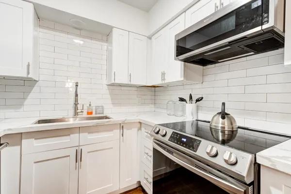 $1,800 | 2701 Bellefontaine, Unit B1, Houston, TX 77025