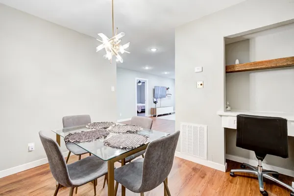 $1,800 | 2701 Bellefontaine, Unit B1, Houston, TX 77025