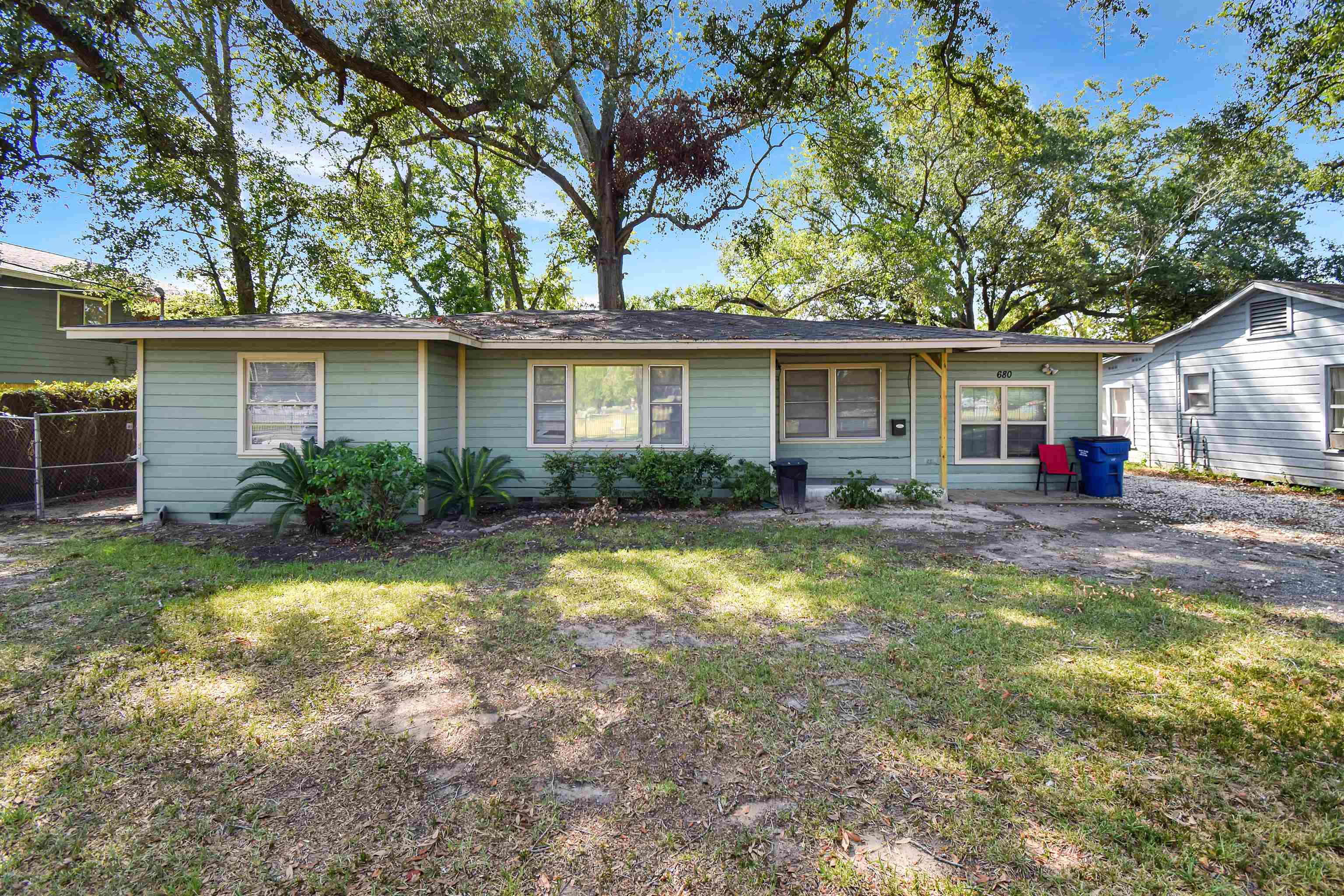 680 South 3rd Street Silsbee, TX 77656 - Photo 1 of 14