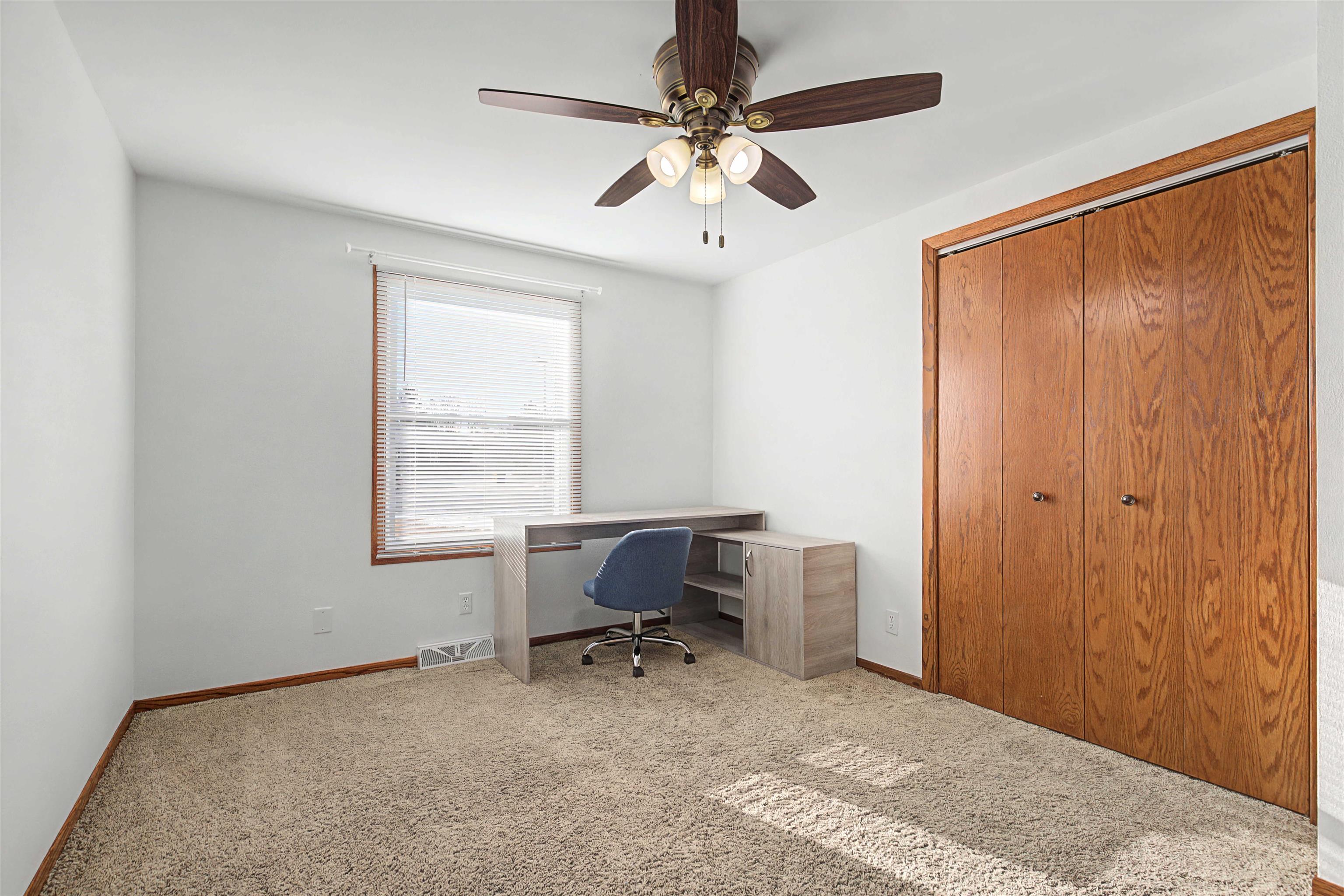 325 Apache Court Galena, IL 61036 - Photo 14 of 43