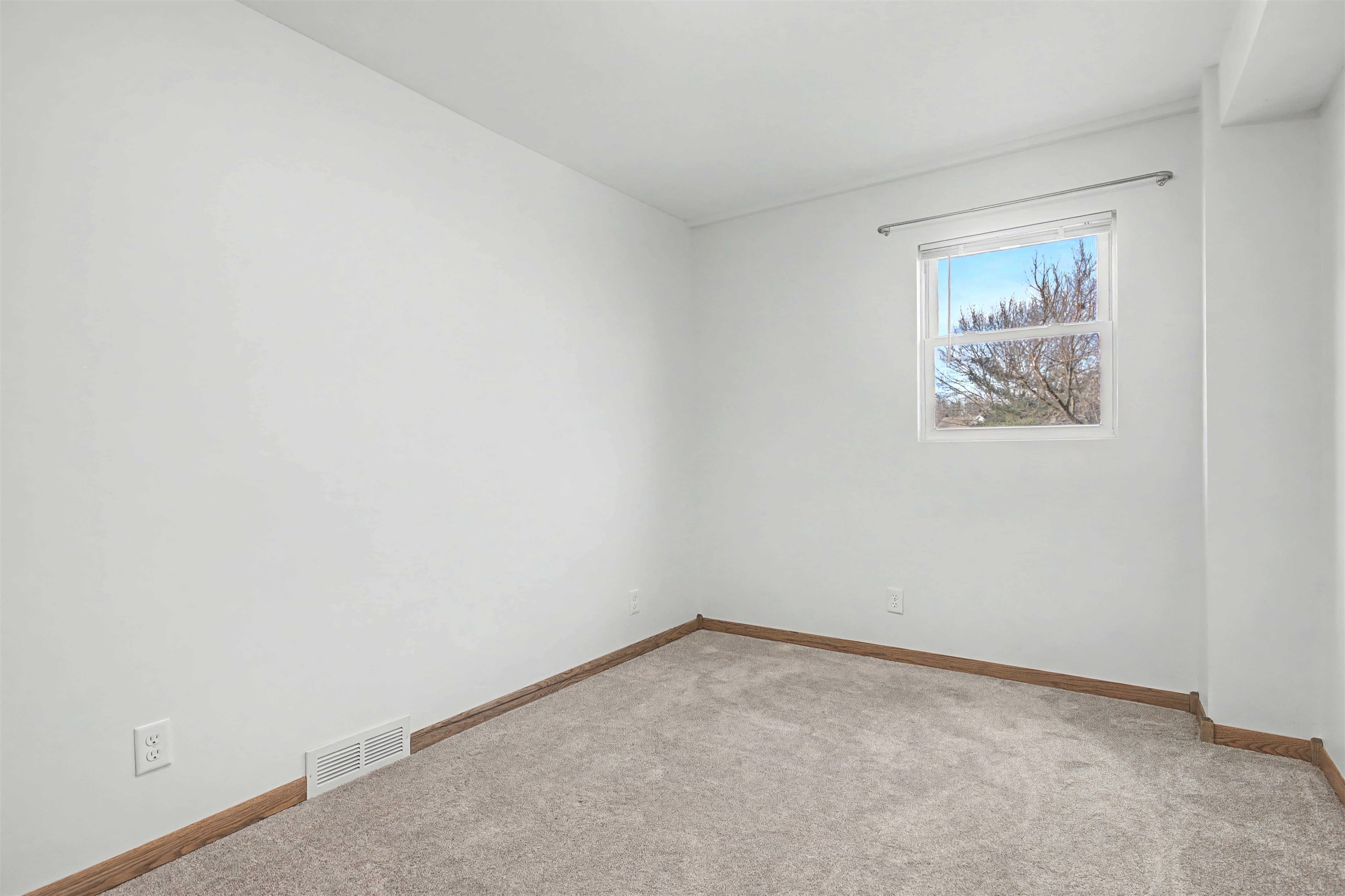 325 Apache Court Galena, IL 61036 - Photo 27 of 43