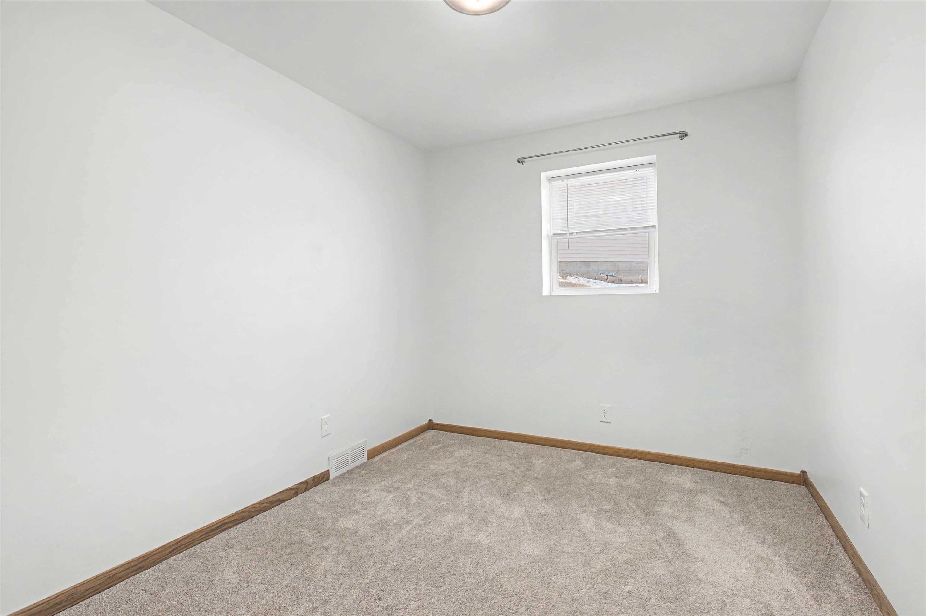 325 Apache Court Galena, IL 61036 - Photo 31 of 43