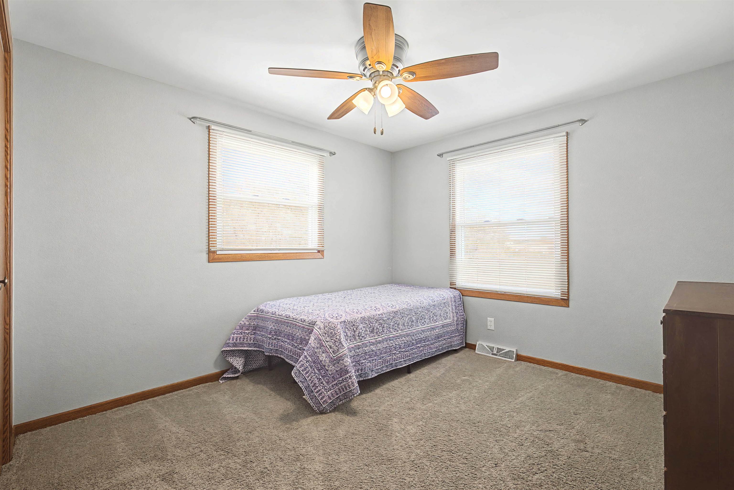 325 Apache Court Galena, IL 61036 - Photo 10 of 43