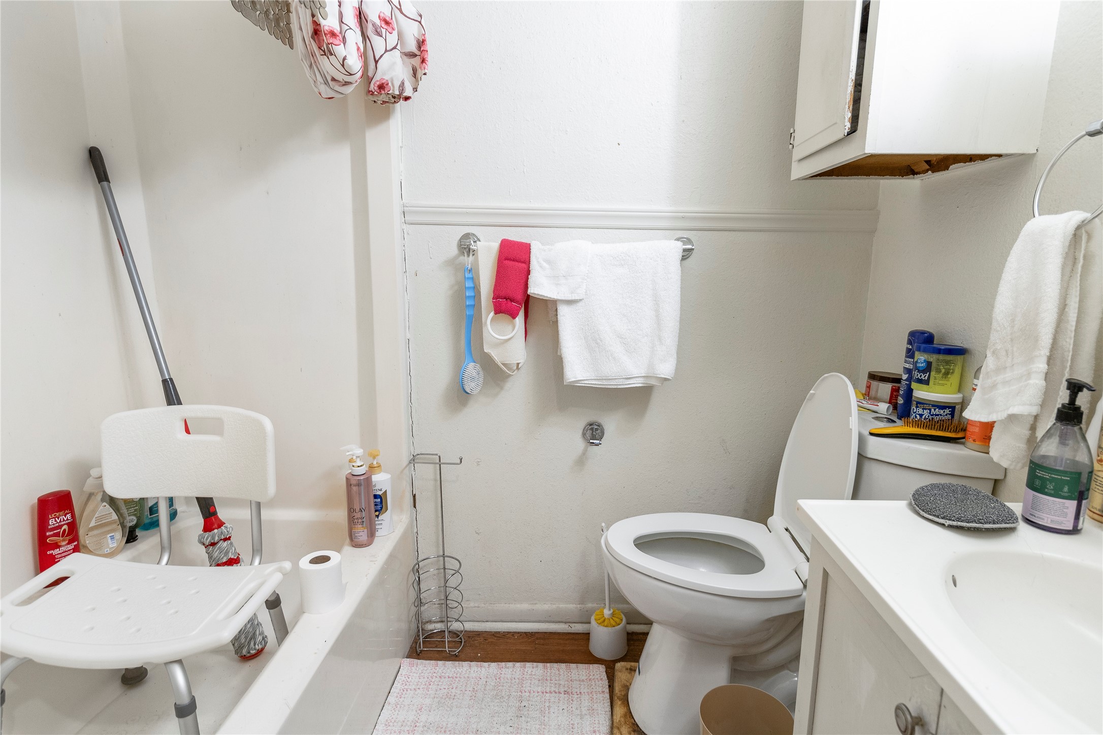 4121 Old Hearne Road Bryan, TX 77803 - Photo 11 of 14 a bathroom with a sink toilet and a mirror