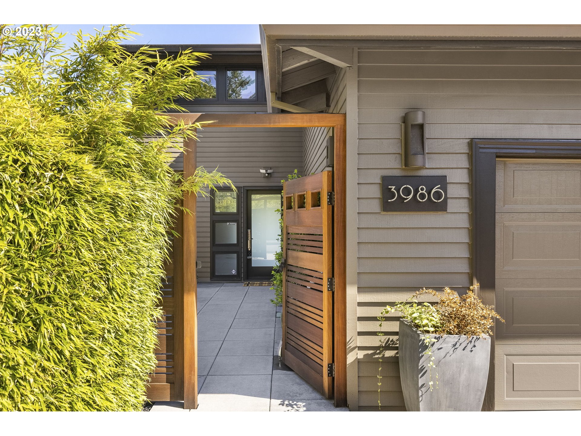 3986 Southwest Condor Avenue Portland, OR 97239 - Photo 2 of 48 Gallery Image 2