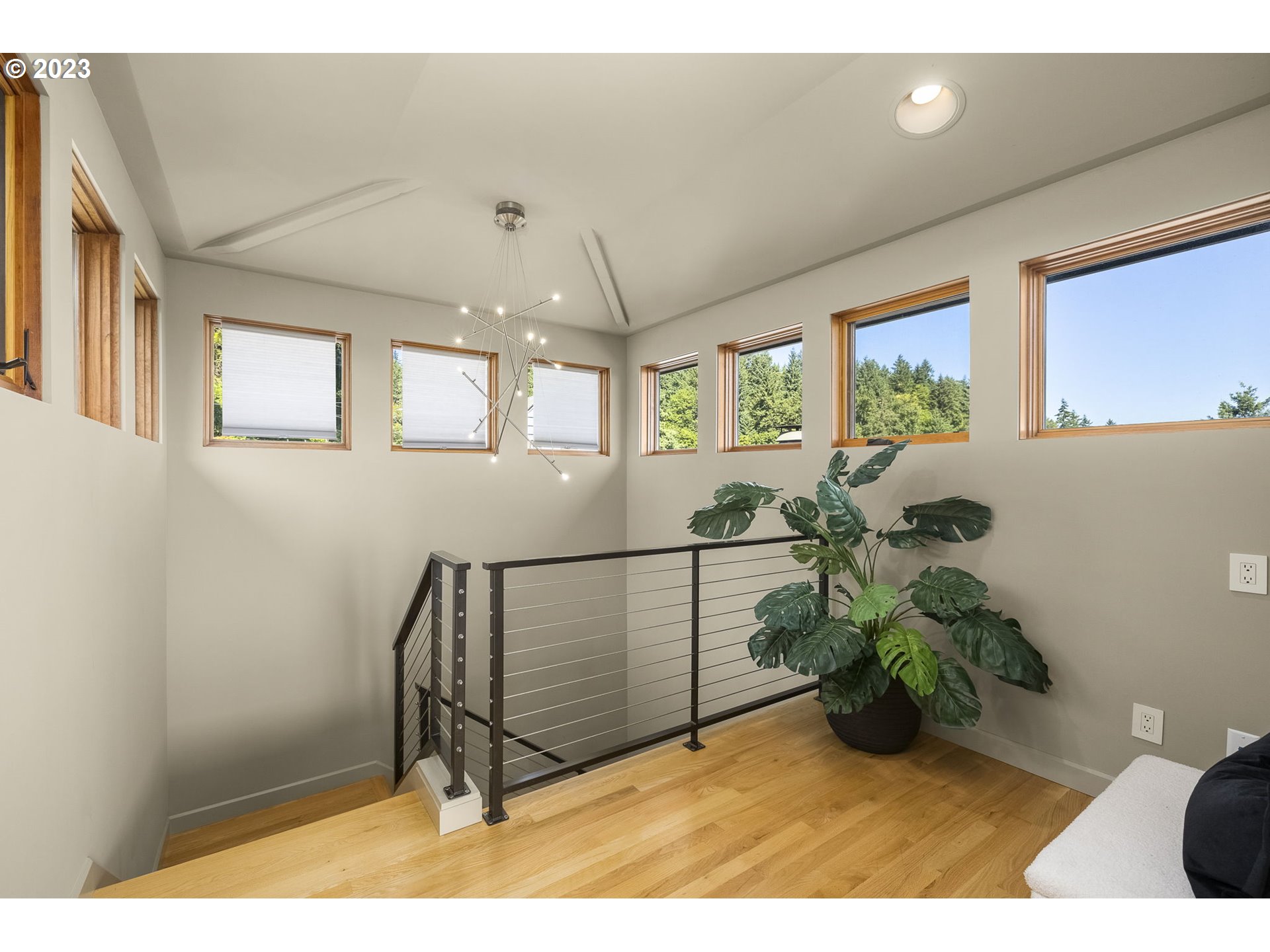 3986 Southwest Condor Avenue Portland, OR 97239 - Photo 25 of 48 Gallery Image 25