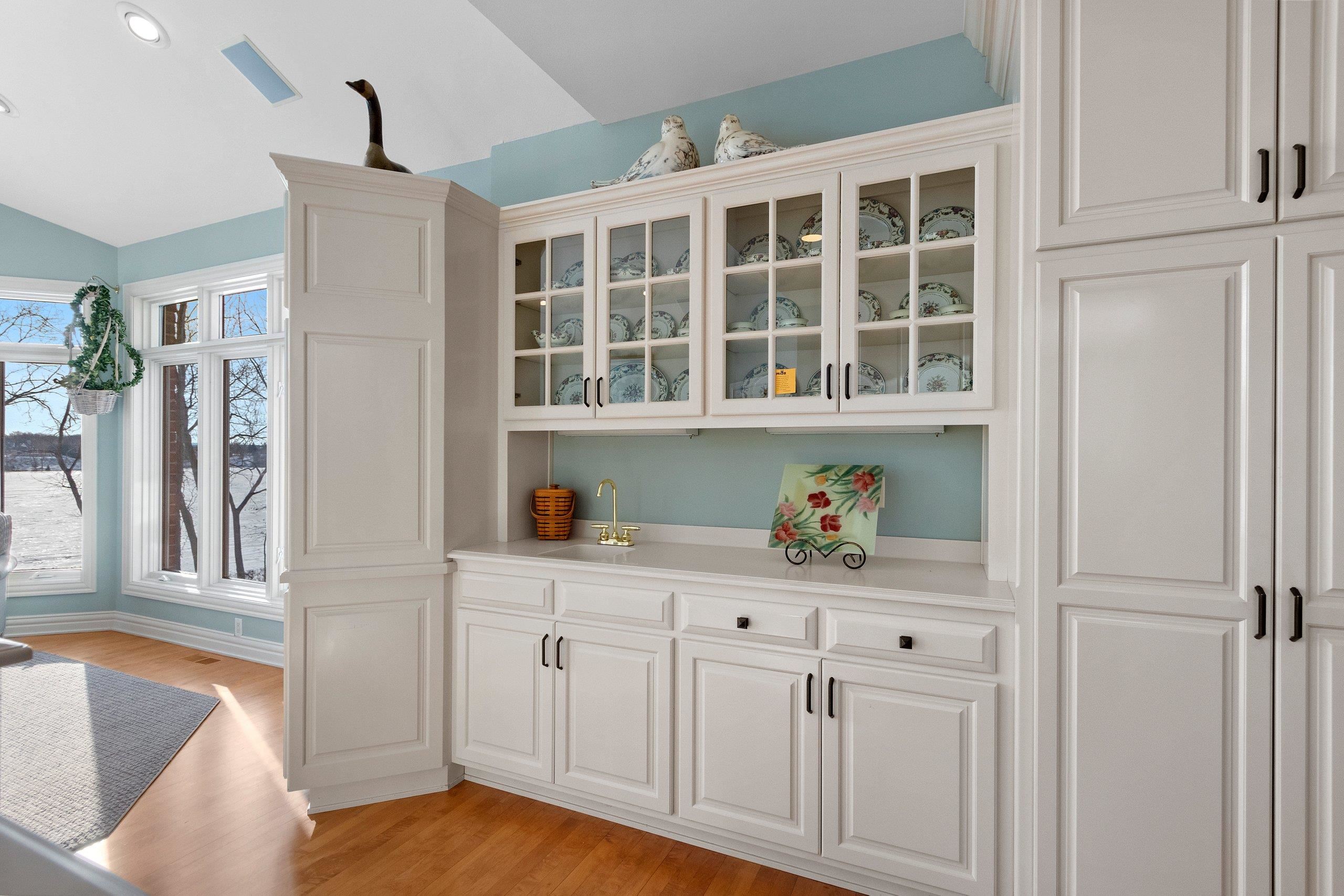 2355 Lost Dauphin Road De Pere, WI 54115 - Photo 10 of 51