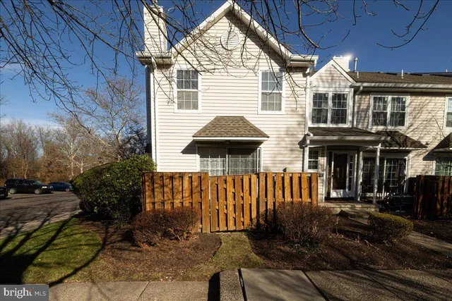 $2,800 | 8708 Spruce Mill Drive, Unit 632, Yardley, PA 19067