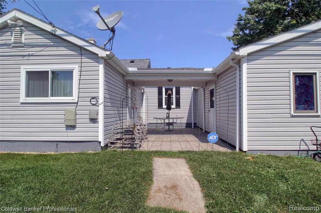41495 Tyler Road Belleville, MI 48111 - Photo 28 of 32