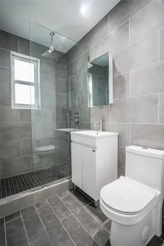 $1,700 | 1950 Northwest 2nd Court, Unit 7, Miami, FL 33136