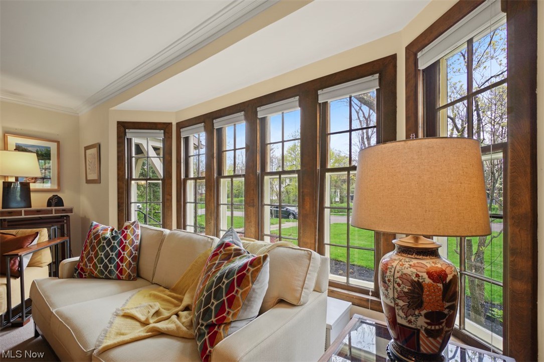 3162 Huntington Road Cleveland, OH 44120 - Photo 7 of 35 Gallery Image 7