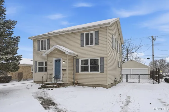 $269,900 | 100 Beverly Drive, Cheektowaga, NY 14043