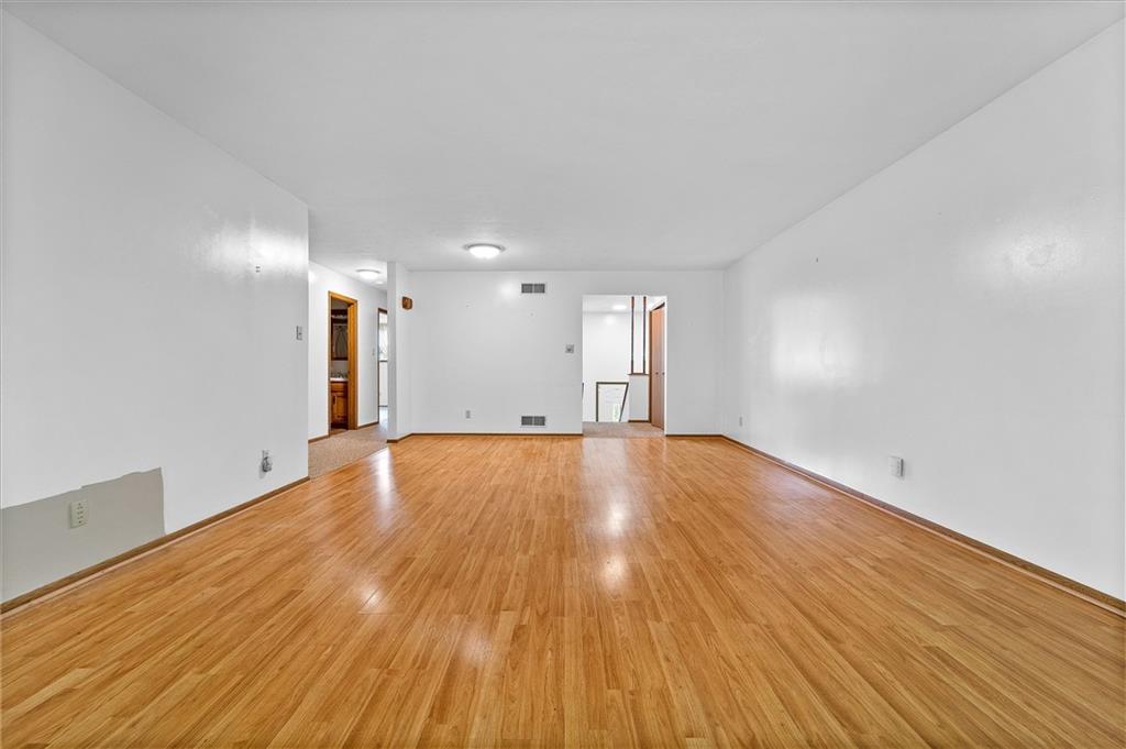1 Revere Road Natrona Heights, PA 15065 - Photo 3 of 29 Gallery Image 3