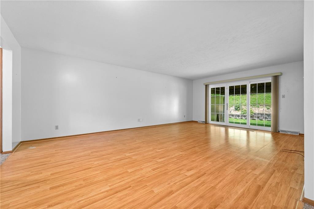1 Revere Road Natrona Heights, PA 15065 - Photo 5 of 29 Gallery Image 5