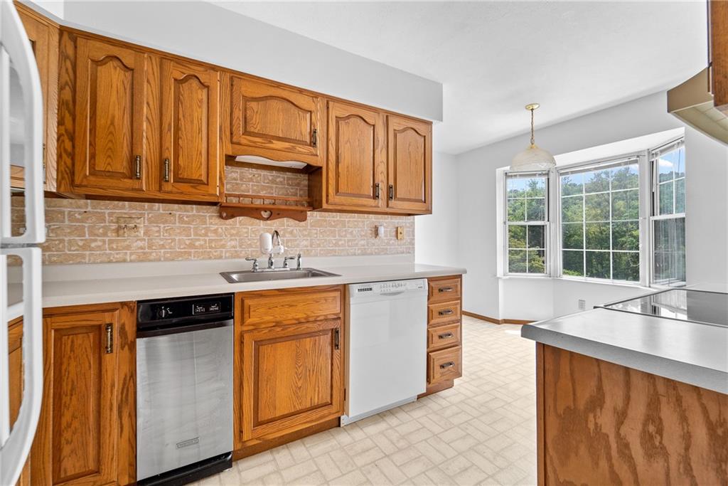 1 Revere Road Natrona Heights, PA 15065 - Photo 7 of 29 Gallery Image 7