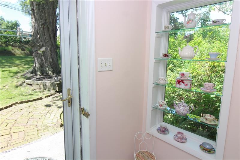 37 Forest Grove Road Coraopolis, PA 15108 - Photo 3 of 21 Lovely entryway with picture window makes a wonderful place to display your favorite treasures.
