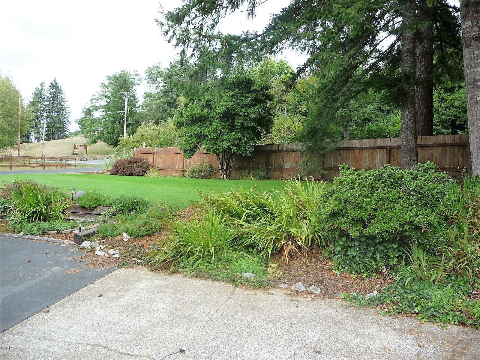 1685 Northeast Sturdevant Road Toledo, OR 97391 - Photo 8 of 37 P1050177
