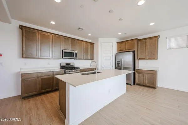 $2,400 | 12039 Calle De Pompas West, Peoria, AZ 85383
