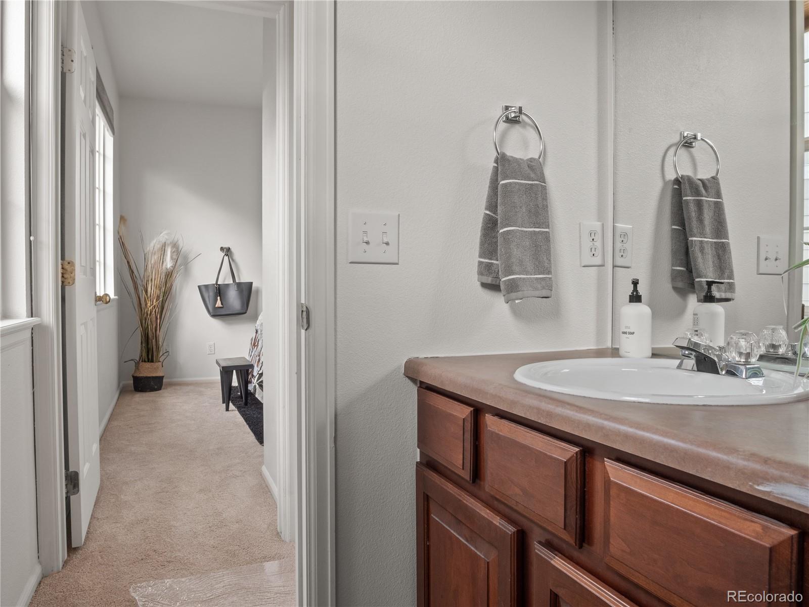 9465 Carlyle Park Place Highlands Ranch, CO 80129 - Photo 30 of 39 Gallery Image 30