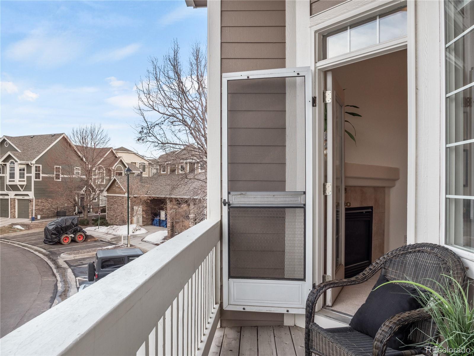 9465 Carlyle Park Place Highlands Ranch, CO 80129 - Photo 10 of 39 Gallery Image 10