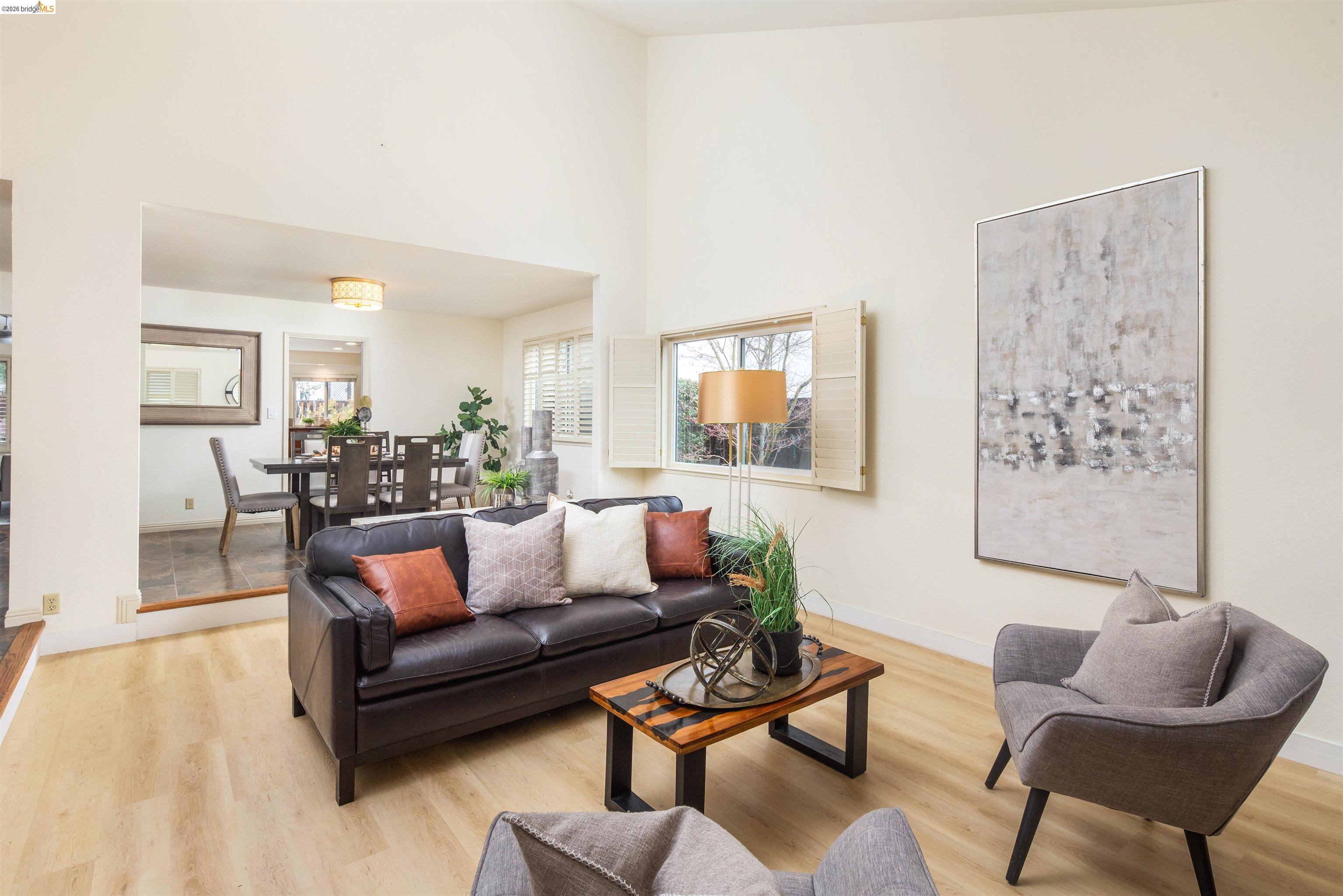 3237 Veracruz Drive San Ramon, CA 94583 - Photo 14 of 59 a living room with furniture and a potted plant