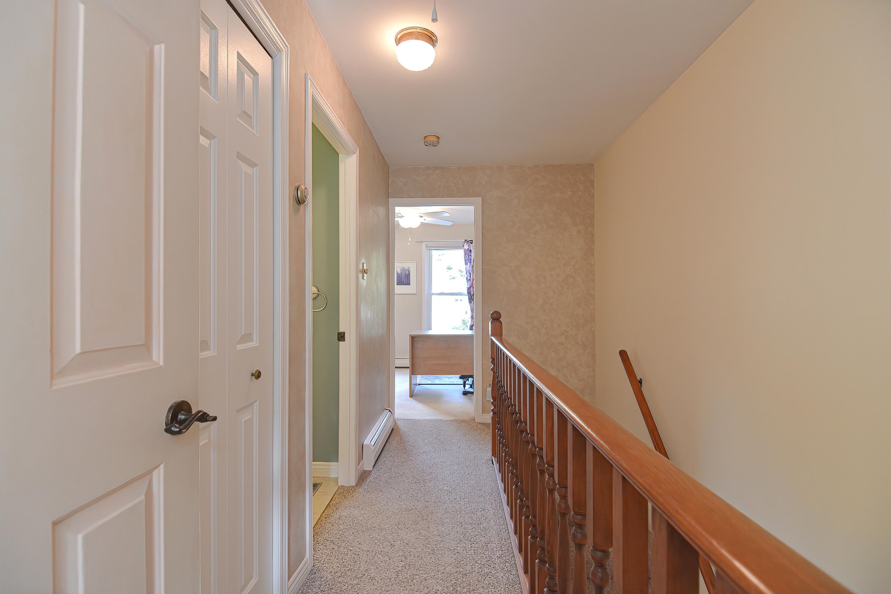 84 Shelburne Road Merrimack, NH 03054 - Photo 9 of 33
