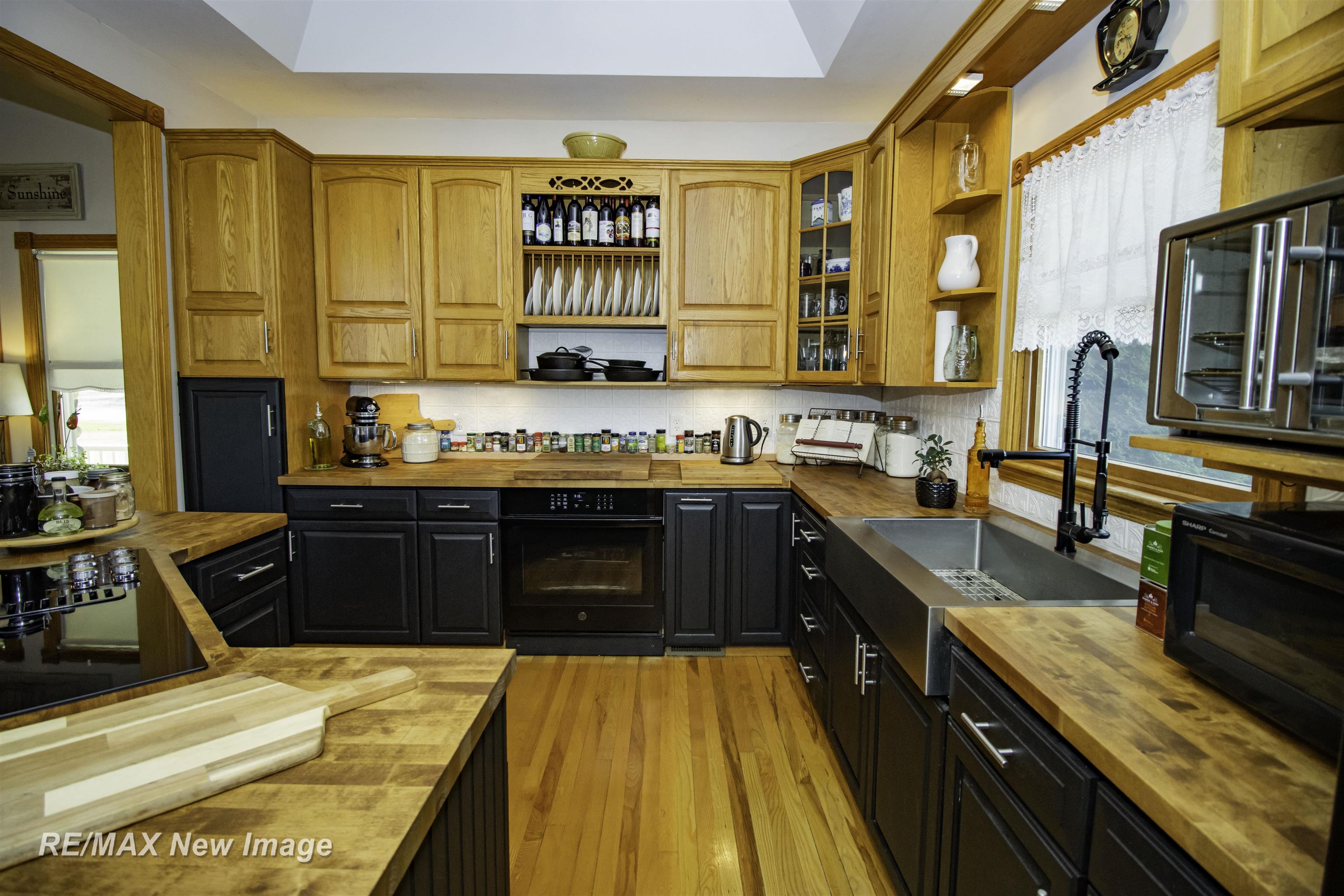18451 Gasper Road Chesaning, MI 48616 - Photo 5 of 48